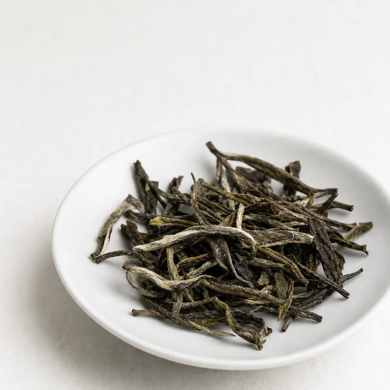 Whole leaf pu-erh tea